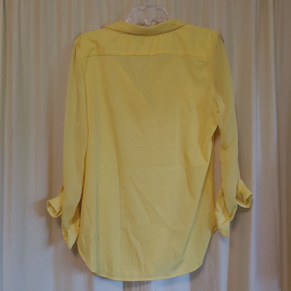 Yellow blouse - Picture 2 of 5